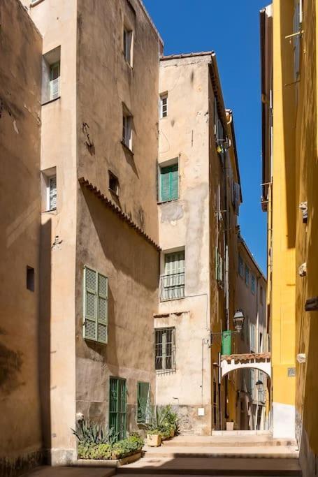 Between The Roofs Of Menton Old Town And The Sea Kültér fotó